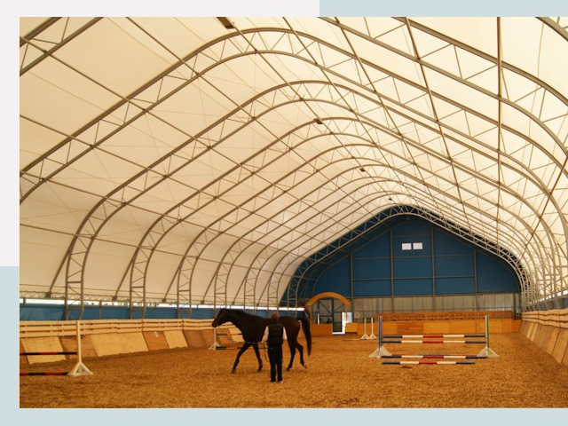 Строительство конных манежей в Заинске