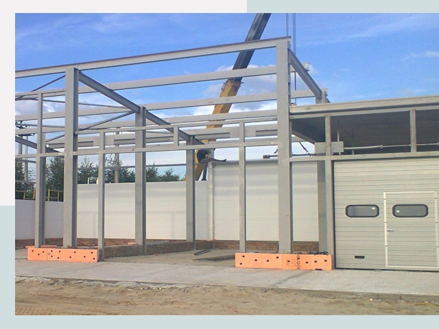 Строительство автосервисов от СтальСтрой-Знс по цене 610 руб.