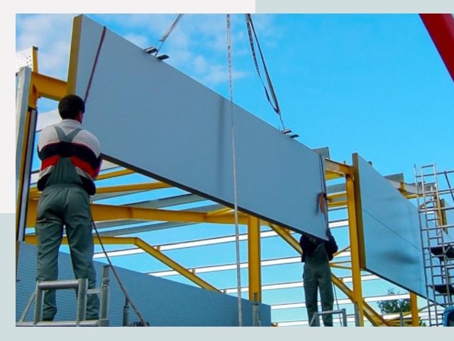 Монтаж сэндвич-панелей в Заинске от 610 руб.